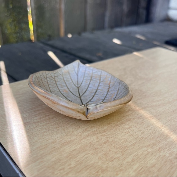 Handmade Ceramic Pressed Leaf Bowl Dish By Annette Trujillo - Picture 5 of 15